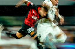 开云体育登录-比赛进程精彩瞬间：球员表现出色，赢得掌声的简单介绍