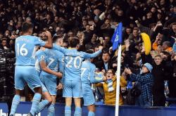 开云体育中国官网-曼城绝杀瑞典，德利赫特打破历史纪录