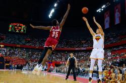 开云官方app入口-包含篮球明星突破传统战术火爆全场的词条