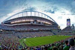 开云体育登录-从绝境到王座，詹姆斯末节封神，国王惊天逆转广厦