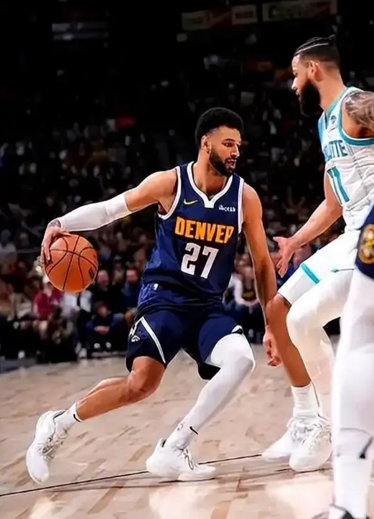 掘金鏖战黄蜂，瓦兰丘纳斯制霸全场的简单介绍