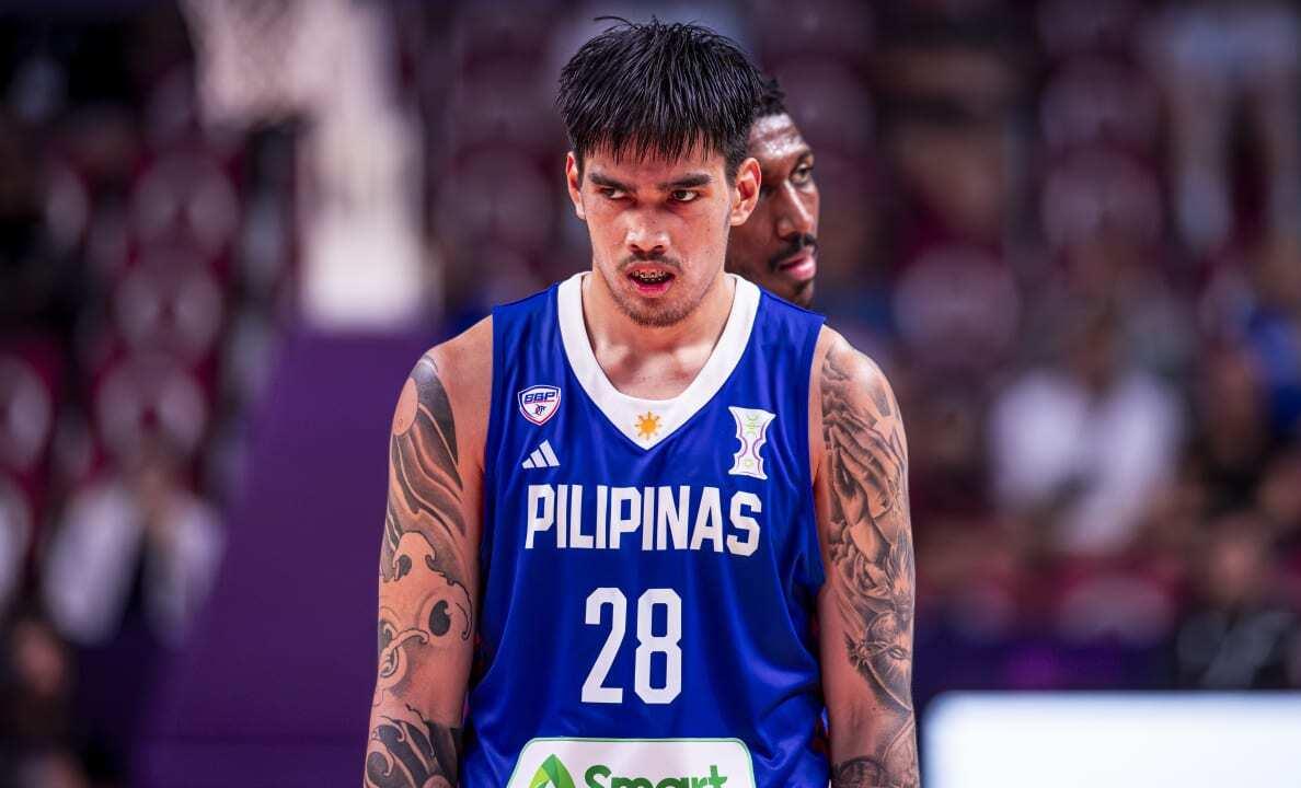 菲律宾男篮碾压奇才，西蒙斯送出助攻