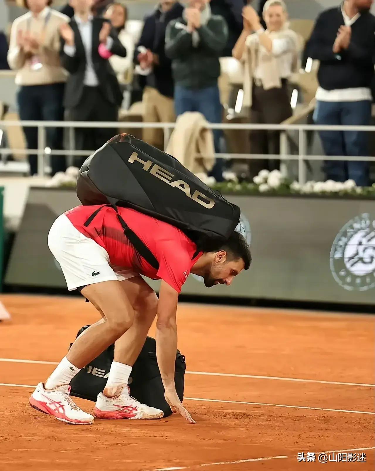 包含ATP总决赛翻盘戴维斯杯，德约科维奇点燃赛场的词条