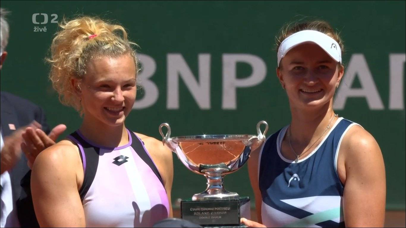 关于捷克健将实力斩获金牌领先群雄的信息