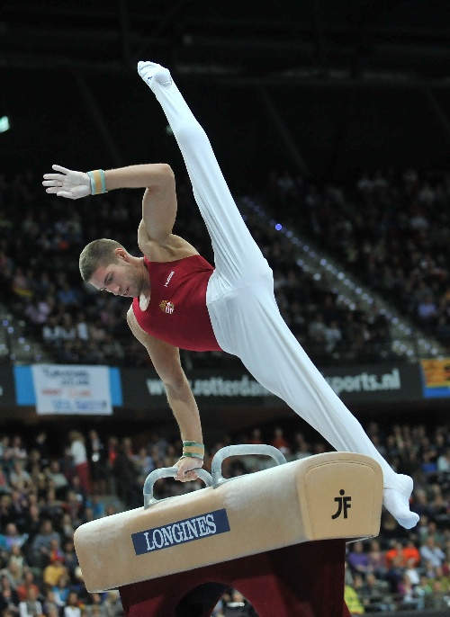 匈牙利选手击败强手获得头名