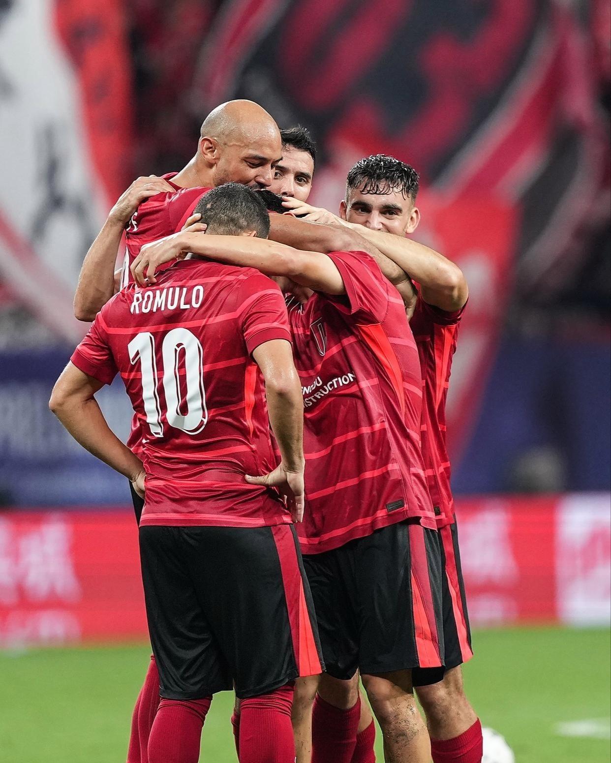 关于主场助威声震天，球队士气高昂，势不可挡！的信息