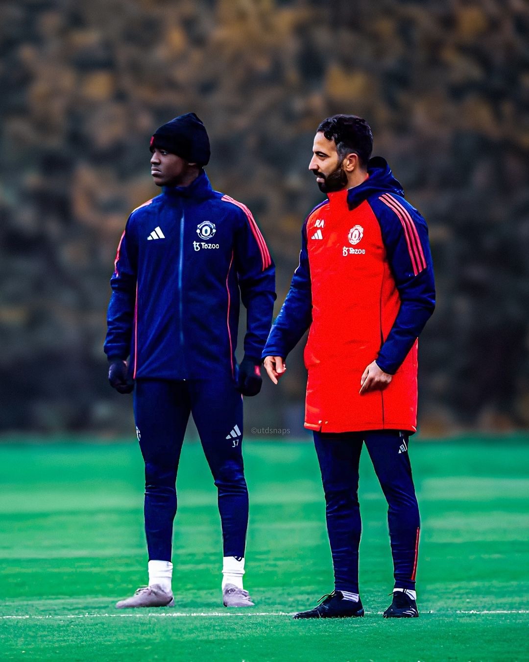 曼联球员集体努力训练，备战难缠对手