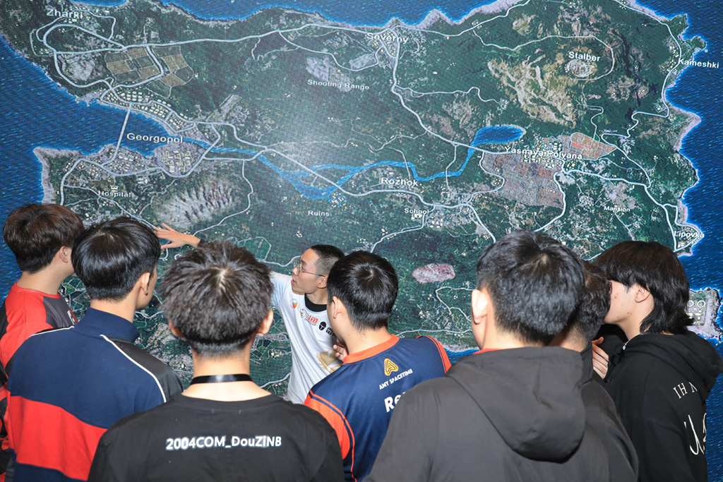 日本队完胜中国队，李梓嘉扛起全队