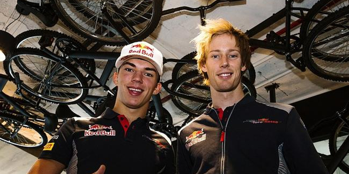 威廉姆斯力克红牛二队，塞恩斯统治全场的简单介绍