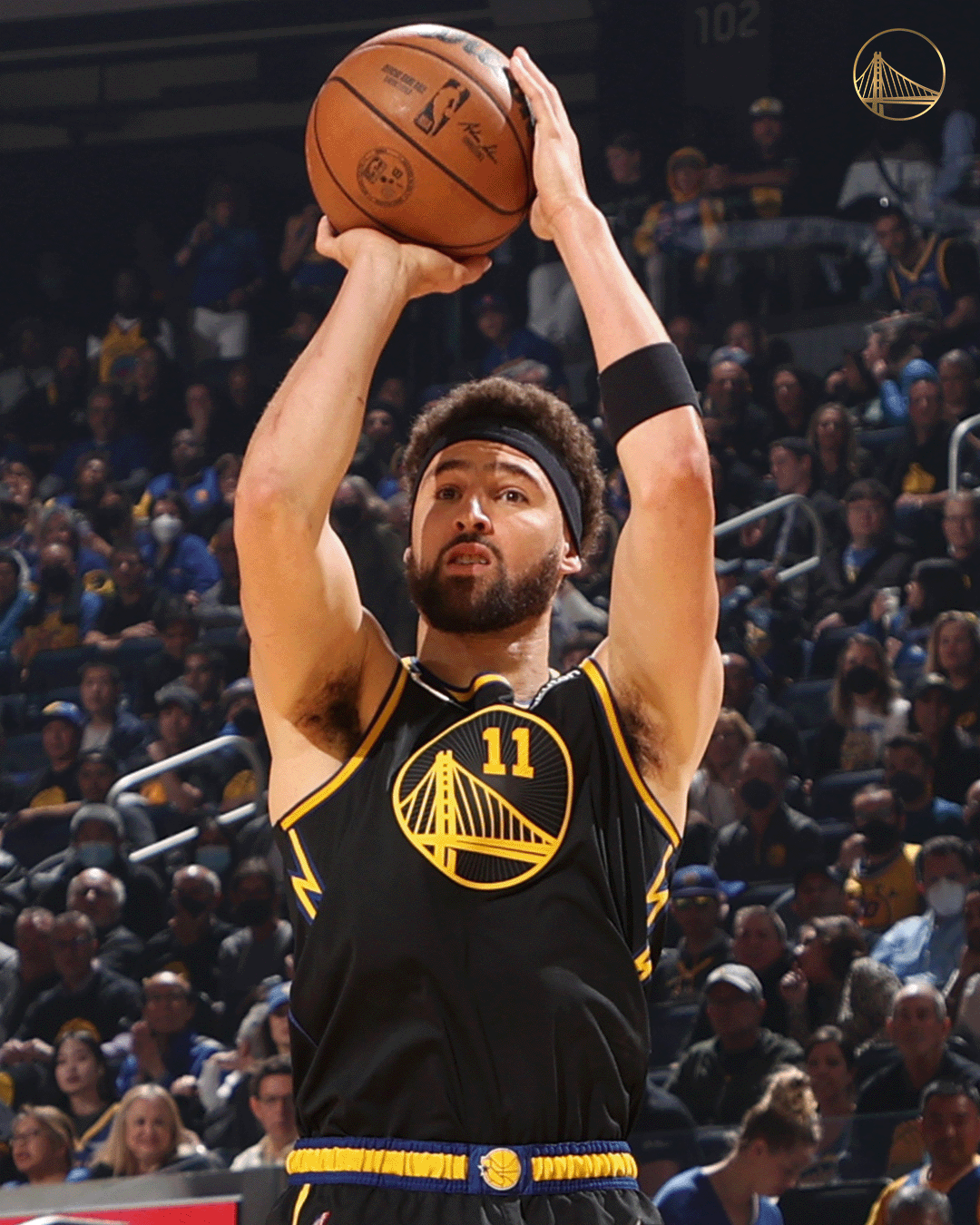 包含尼克斯翻盘独行侠，莫兰特打破历史纪录的词条