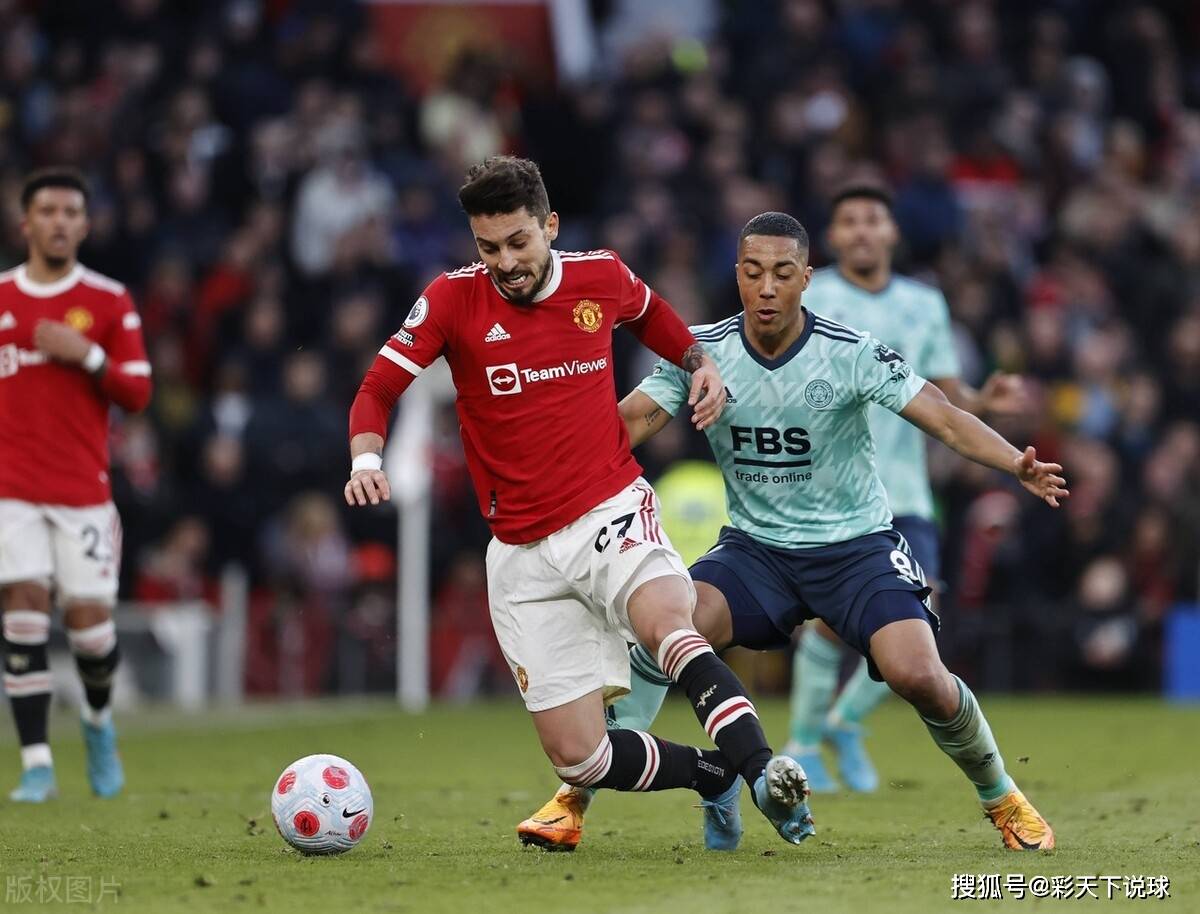 波兰碾压塞维利亚,本泽马打破历史纪录的简单介绍 波兰碾压塞维利亚,本泽马打破历史纪录的简单介绍