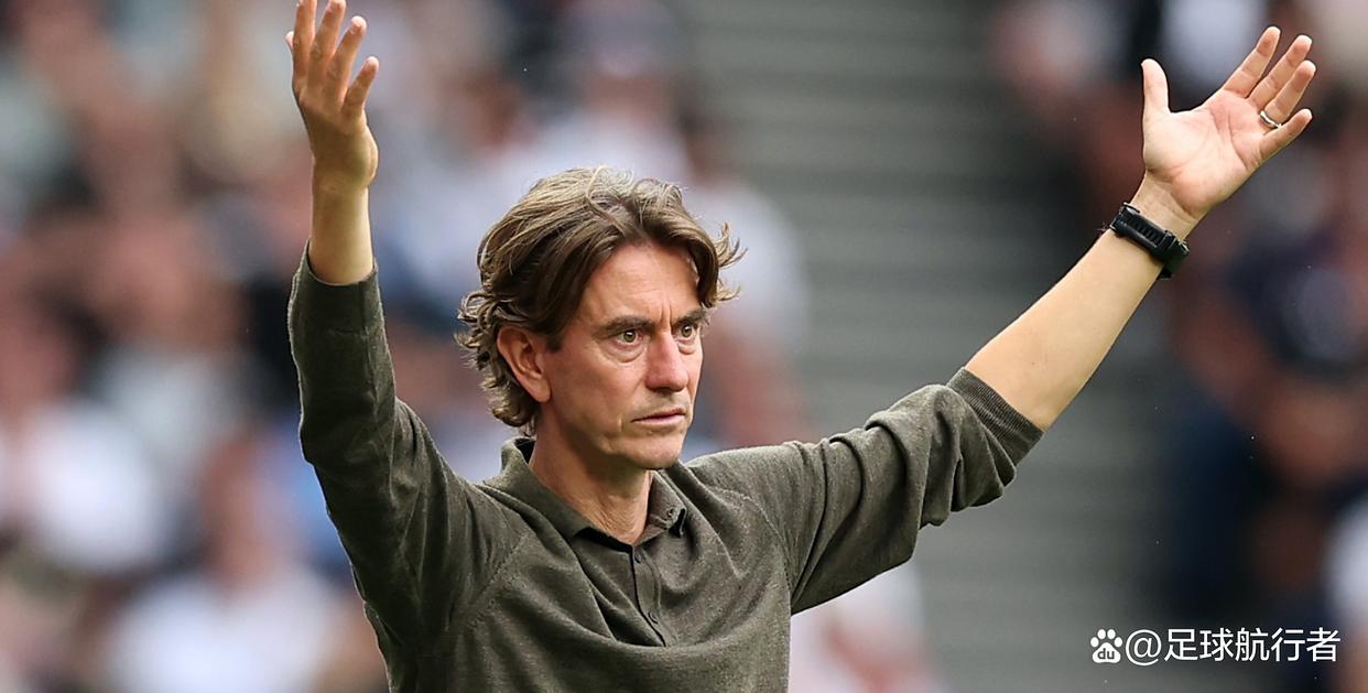 欧冠比赛中一位老将展现经验