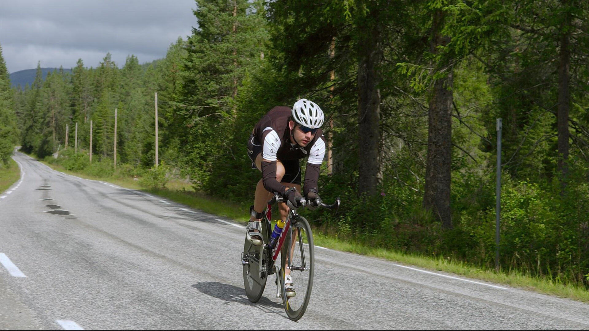 F1街道赛之夜，迪马利亚关键制胜，改写城市赛道传奇